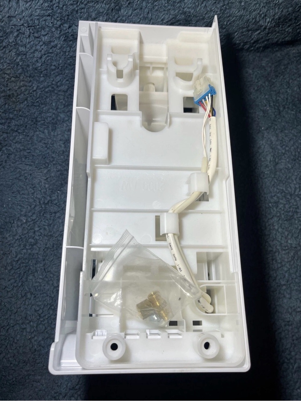 Samsung Quick-Connect Auto Ice Maker Kit Model Number RA-TIM063PP/AA - Picture 5 of 10